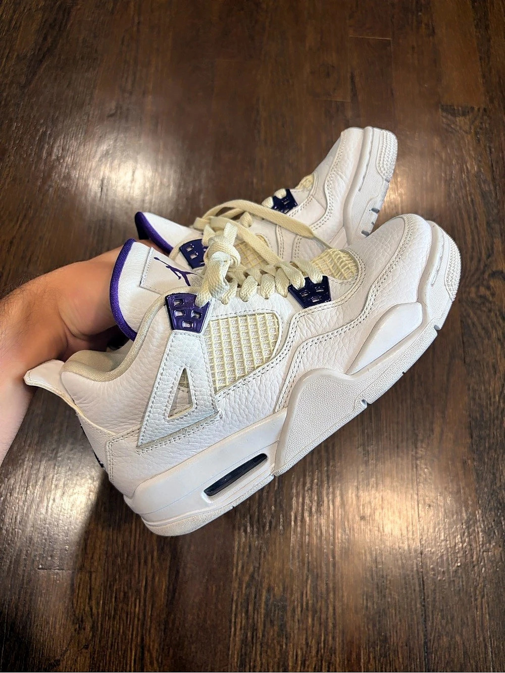 Jordan Air Jordan 4 Retro 'Metallic Purple' Sneakers fits women’s 7.5